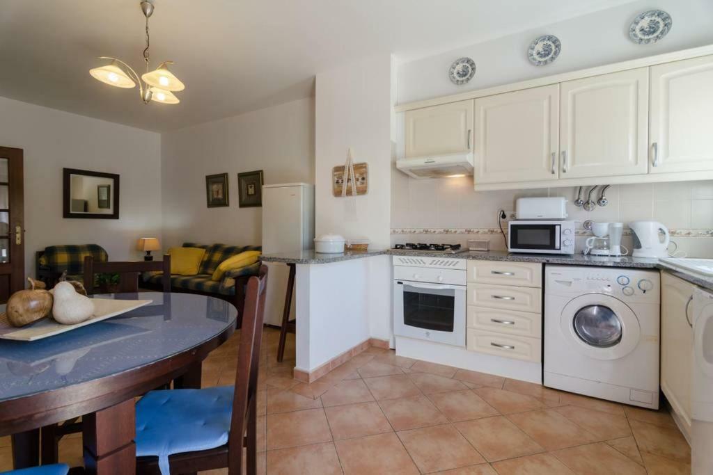Da Rocha, Algarve Sunny Apartment *